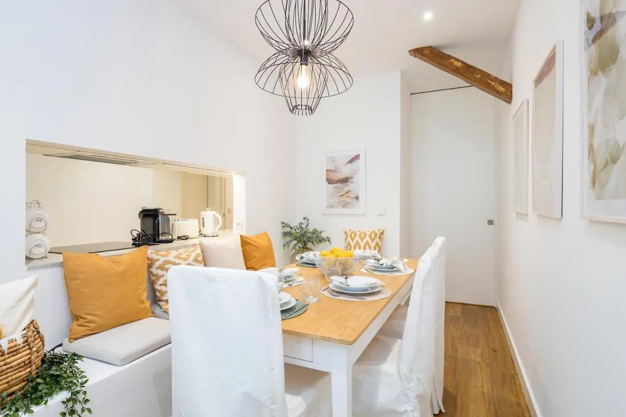 Asul B&B Lisbon Bed & Breakfast